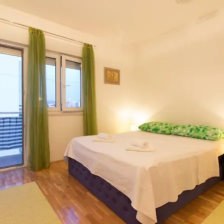 公寓 Visoka Apartman 斯普利特